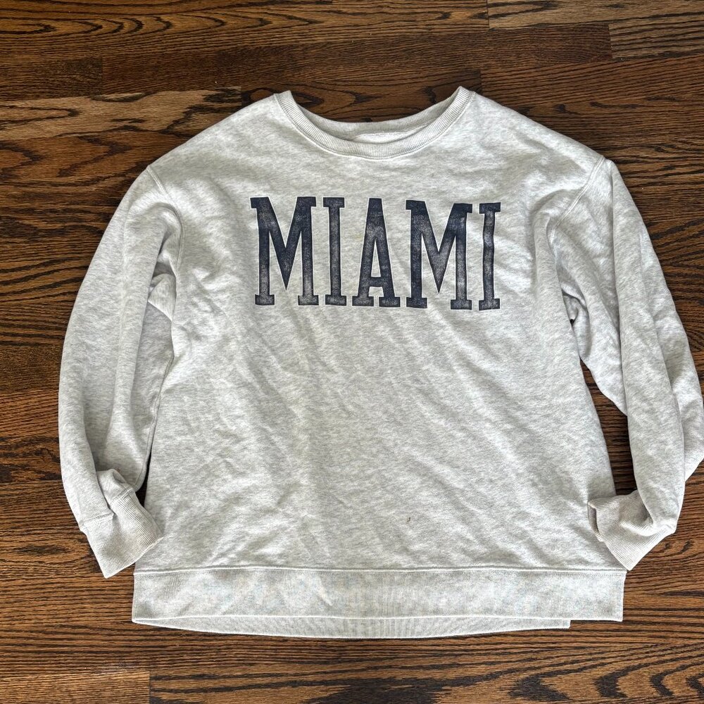 Hollister Sweatshirt size(m)